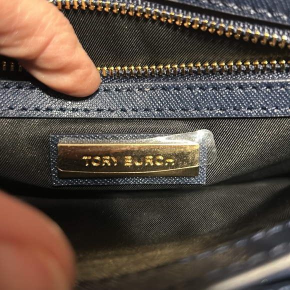 Tory Burch cross body navy - Picture 3 of 5